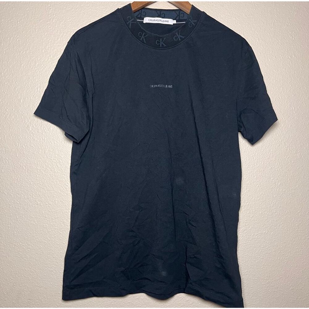 🖤 Calvin Klein Jeans 👕 Minimal Logo Crewneck Tee – L